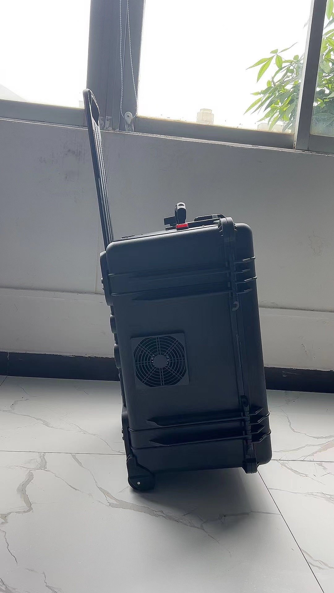 黄南手拉箱型移动通信干扰器